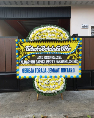 Papan Bunga Duka di Mardingding